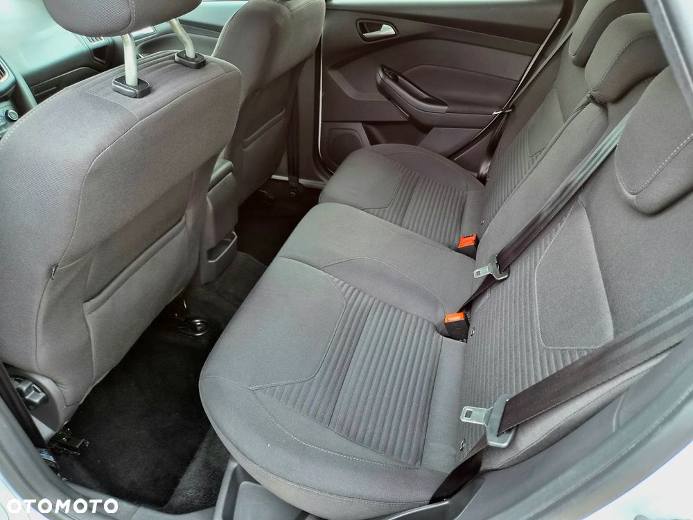 Ford Focus - 11