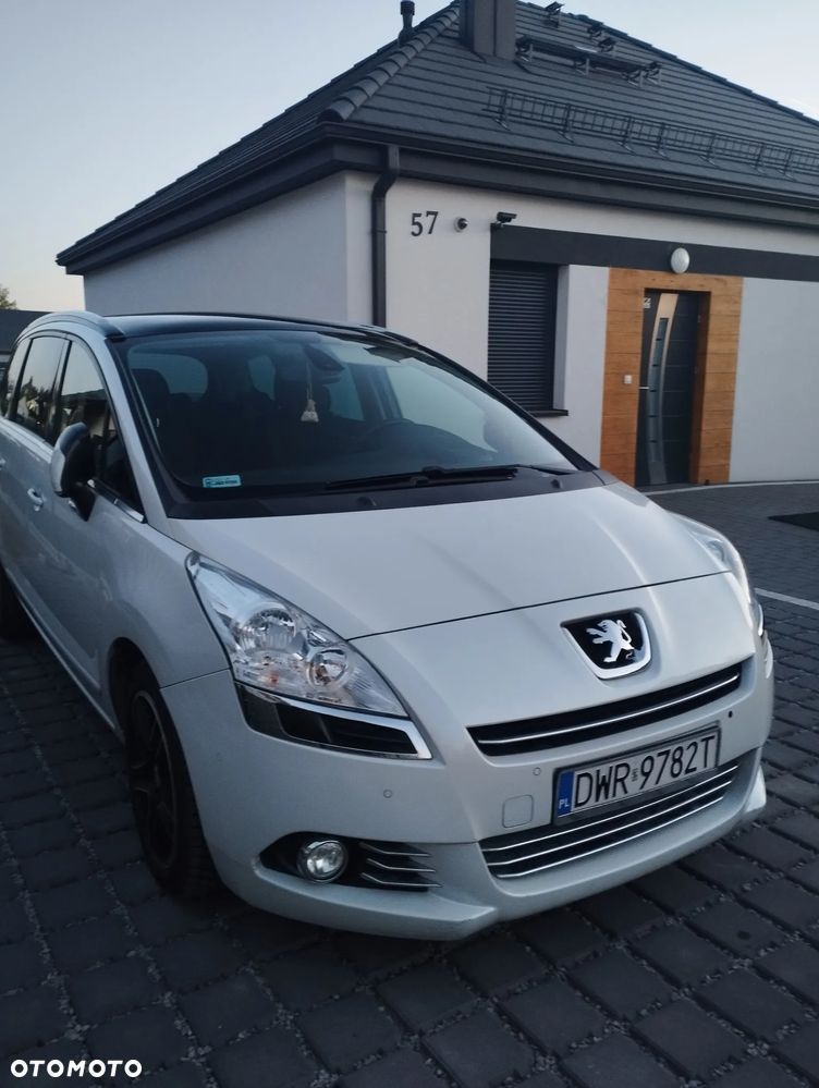 Peugeot 5008 155 THP Automatik Premium - 3