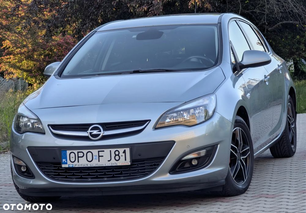 Opel Astra 1.4 T Enjoy - 26
