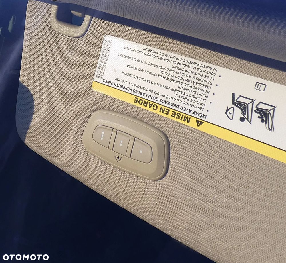 Chrysler Pacifica - 33