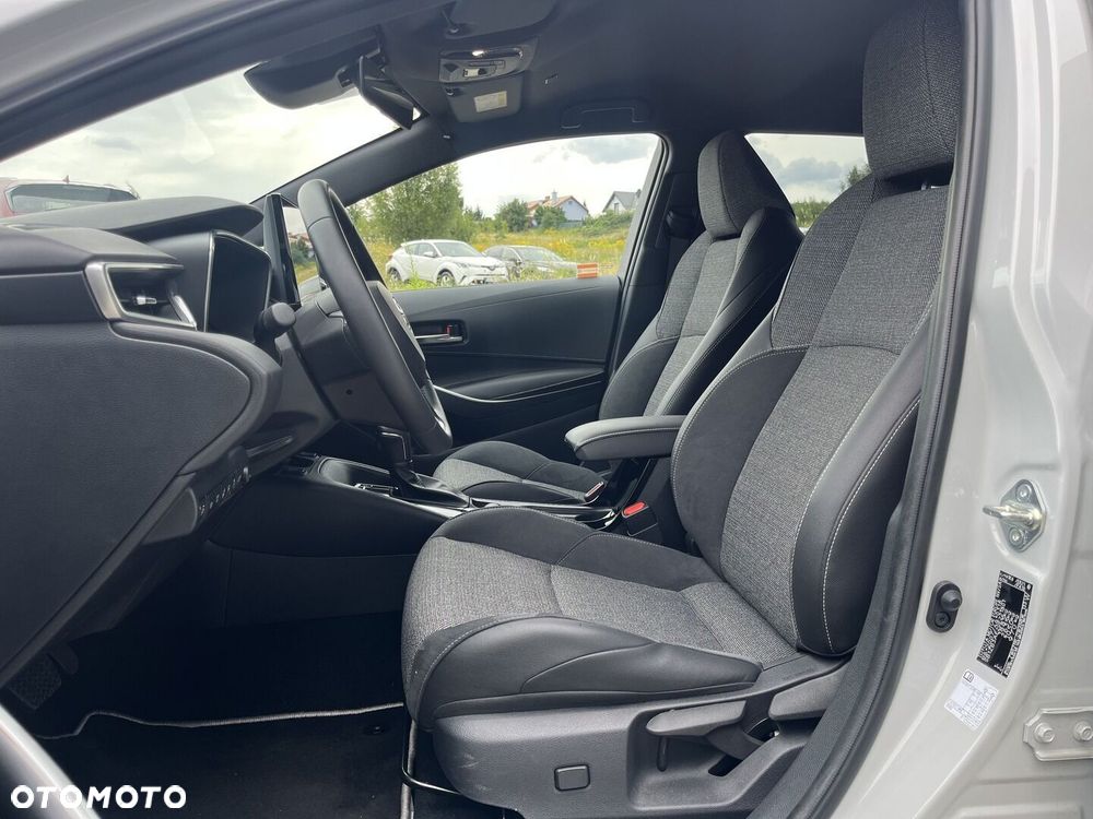 Toyota Corolla 1.8 Hybrid Style - 12