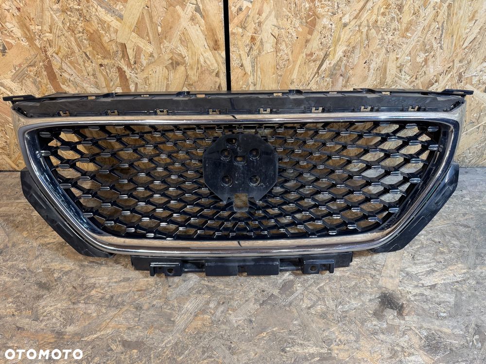Atrapa grill MG hs - 1