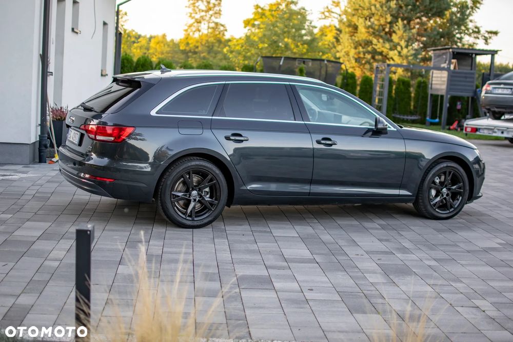 Audi A4 Avant 2.0 TDI DPF clean diesel S line Sportpaket - 13