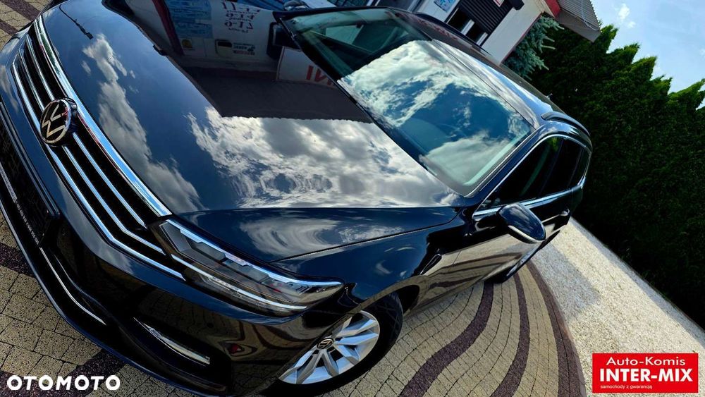 Volkswagen Passat - 12