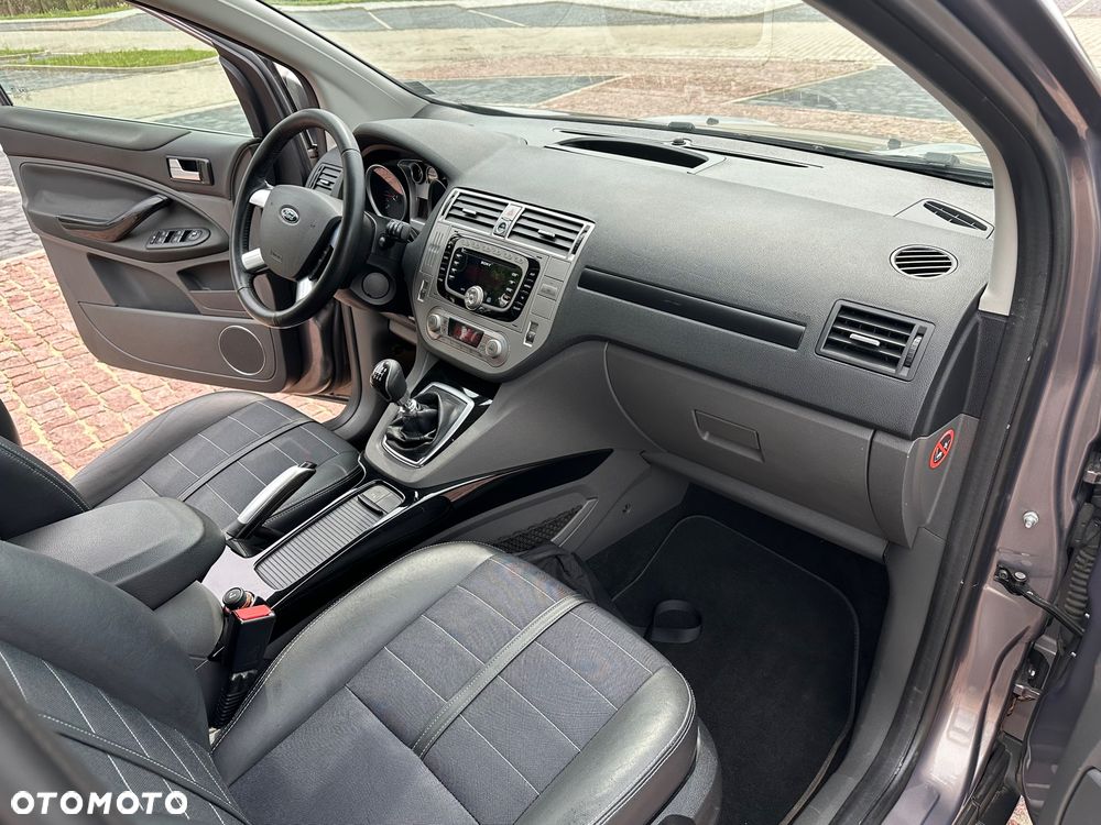 Ford Kuga 2.0 TDCi 4x4 Titanium - 7