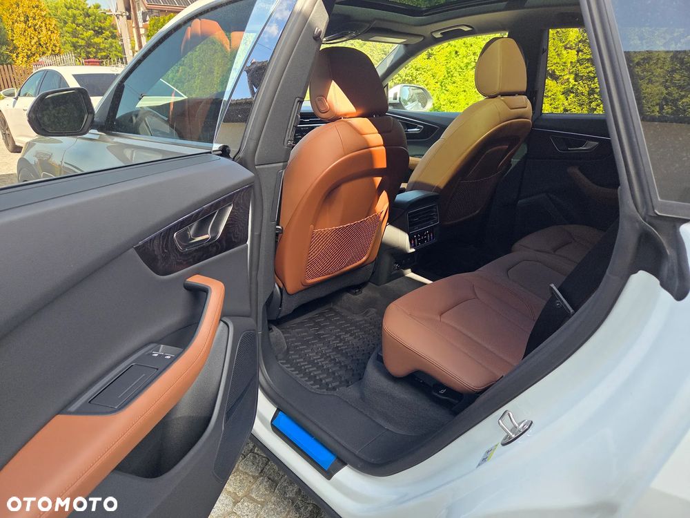 Audi Q8 55 TFSI quattro tiptronic competition plus - 10