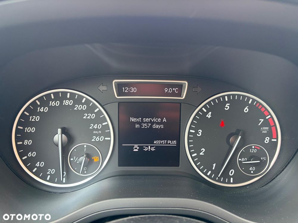 Mercedes-Benz Klasa B 180 (BlueEFFICIENCY) - 20