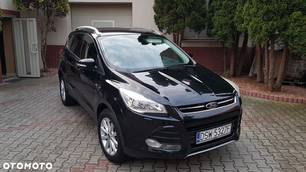 Ford Kuga 2.0 TDCi FWD Titanium Plus - 29