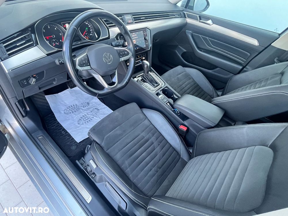 Volkswagen Passat 2.0 TDI DSG Highline - 13