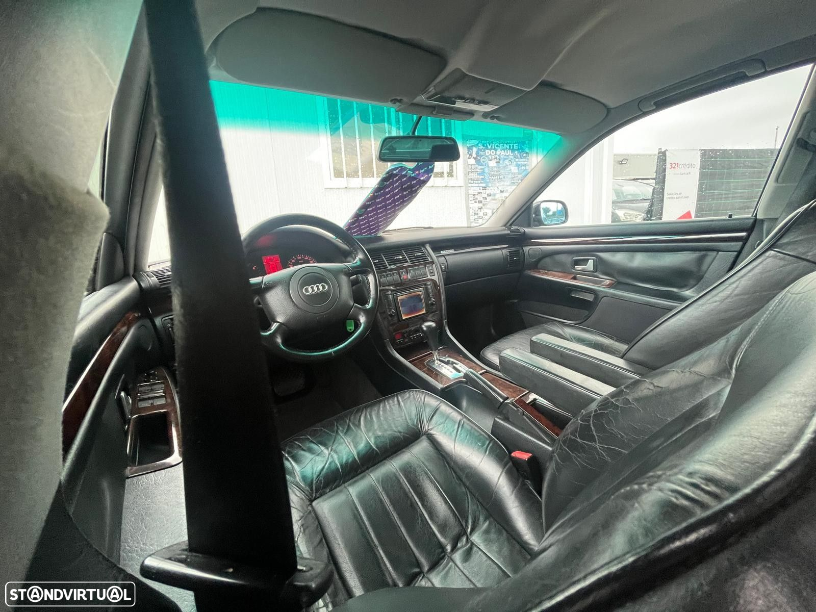 Audi A8 - 10