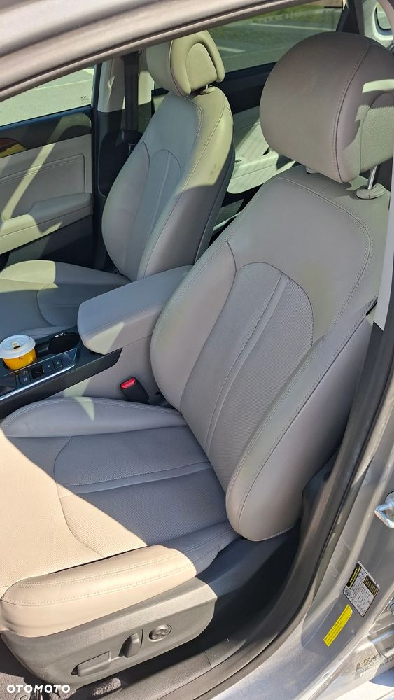 Hyundai Sonata - 14