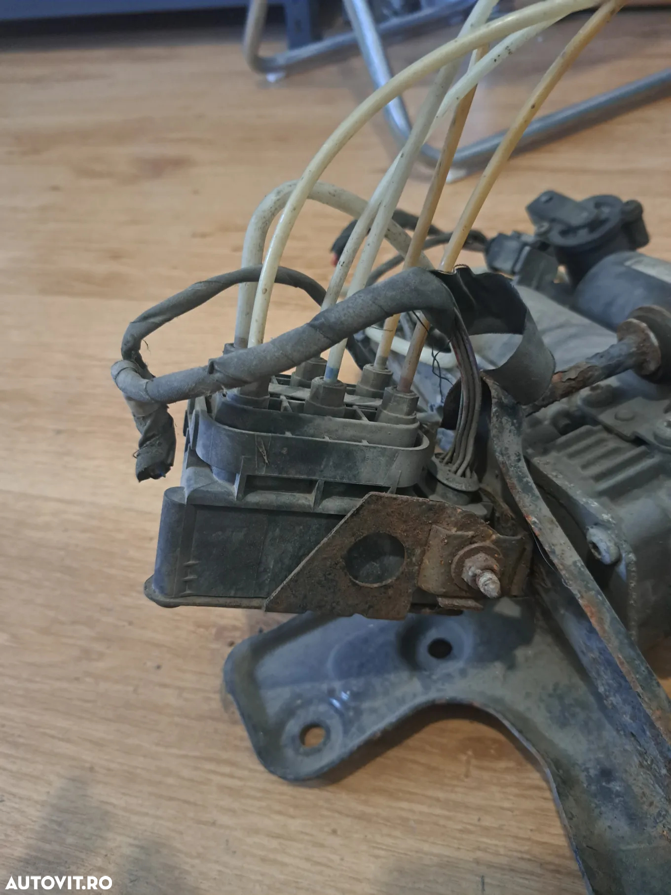 Compresor pompa suspensie pneumatica perne aer originala Mercedes S-class W221 - 6