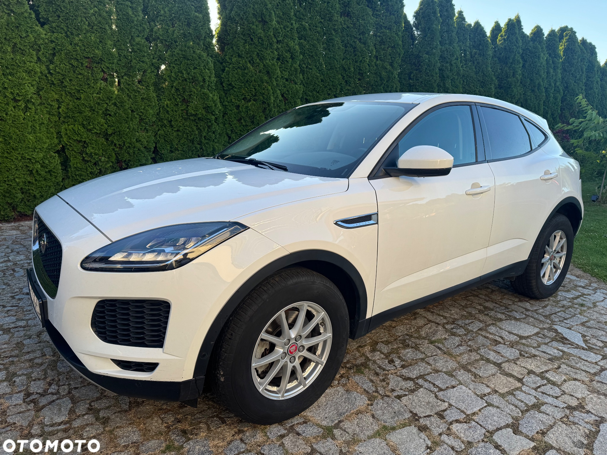Jaguar E-Pace 2.0 i4D AWD - 10