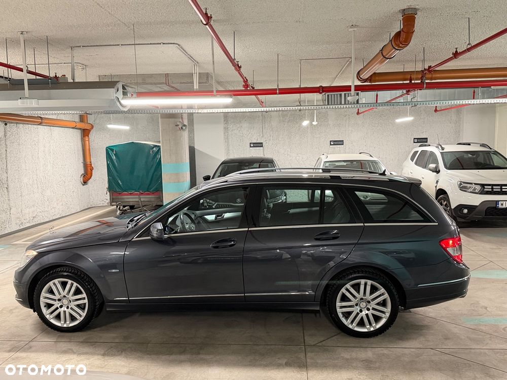 Mercedes-Benz Klasa C 250 CGI Automatik BlueEFFICIENCY Avantgarde - 13