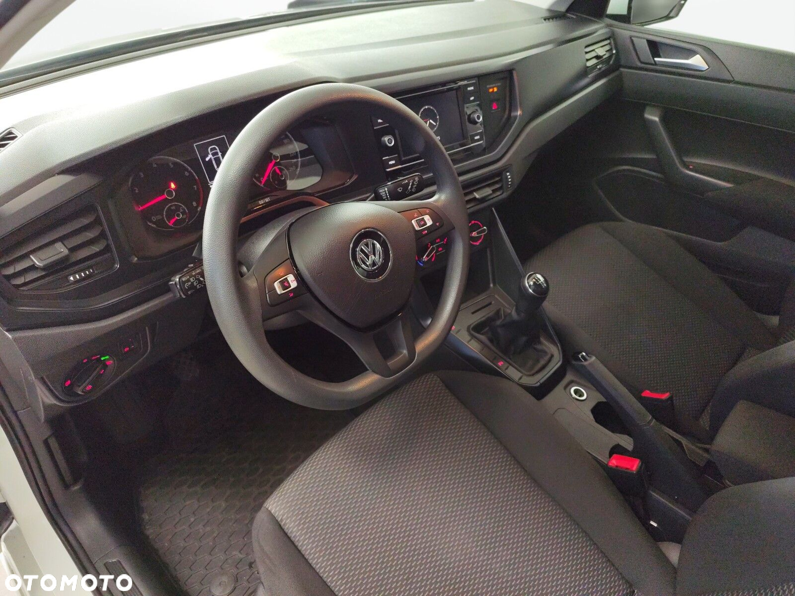 Volkswagen Polo - 9