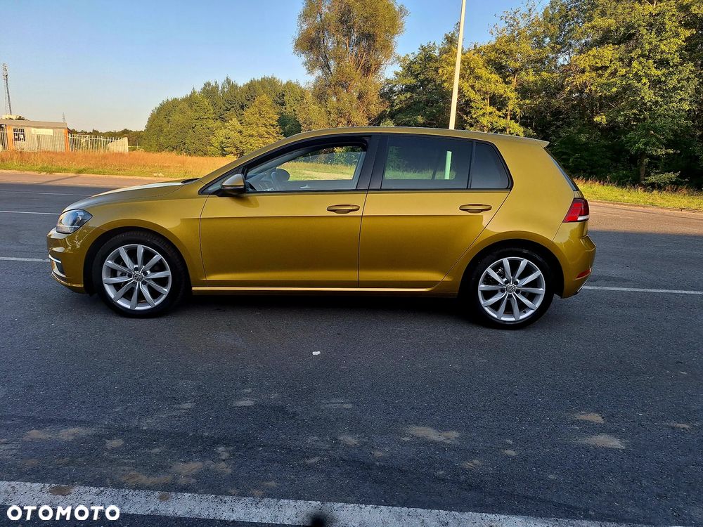 Volkswagen Golf - 5