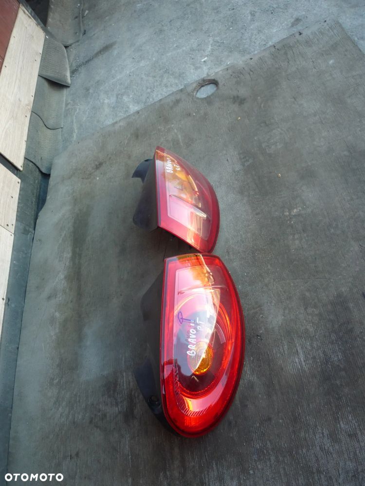 FIAT BRAVO II LAMPA TYLNA LEWA LUB PRAWA - 3