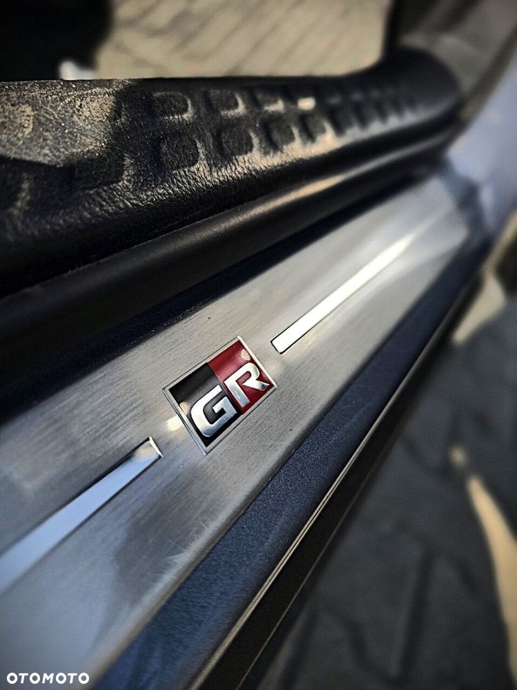 Toyota C-HR 1.8 Hybrid GPF GR Sport - 16