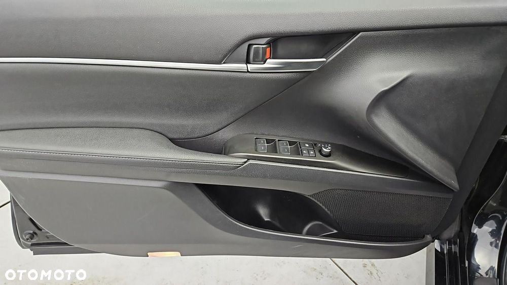 Toyota Camry 2.5 Hybrid Comfort CVT - 11