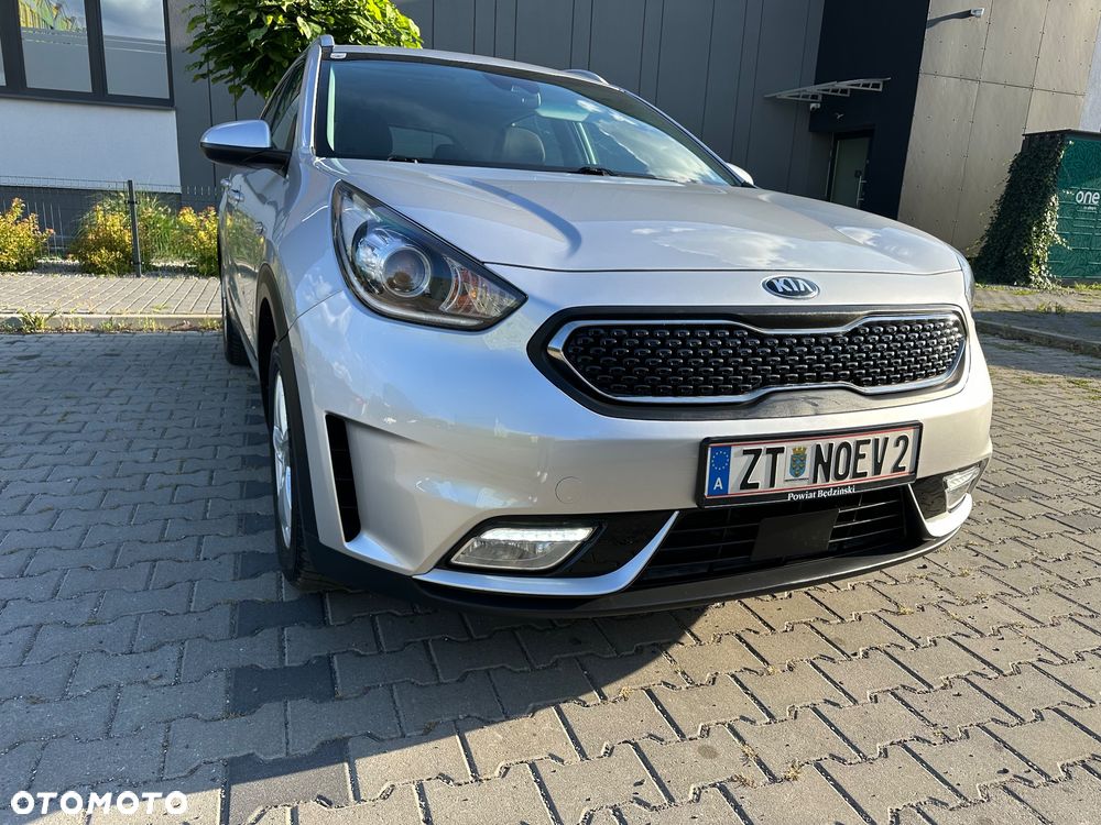 Kia Niro 1.6 GDI Hybrid M - 4