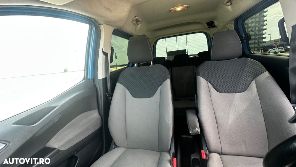 Ford Tourneo Courier 1.5 TDCi Trend - 18
