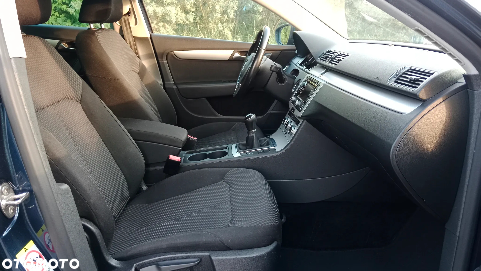 Volkswagen Passat 1.6 TDI Comfortline - 18