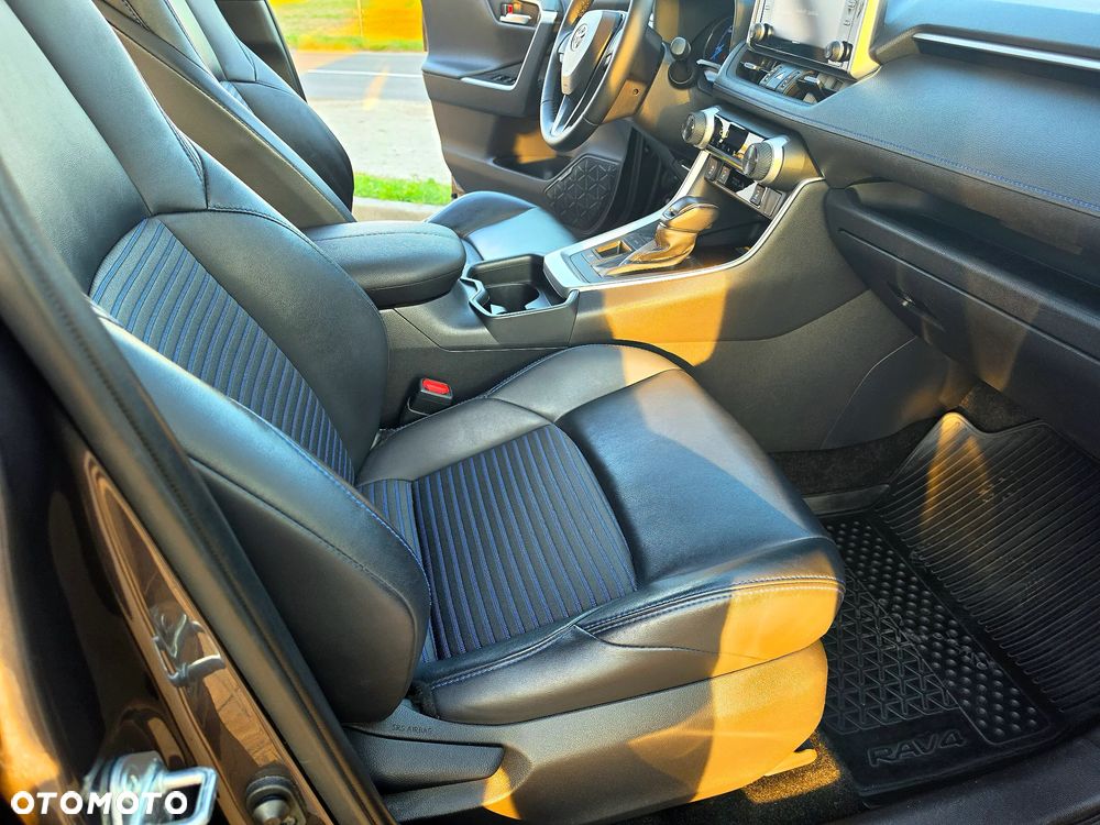 Toyota RAV4 - 25
