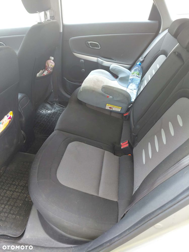 Kia Ceed 1.6 GDI S - 6