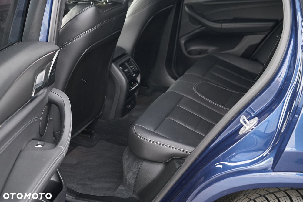 BMW X4 xDrive30d MHEV M Sport sport - 23