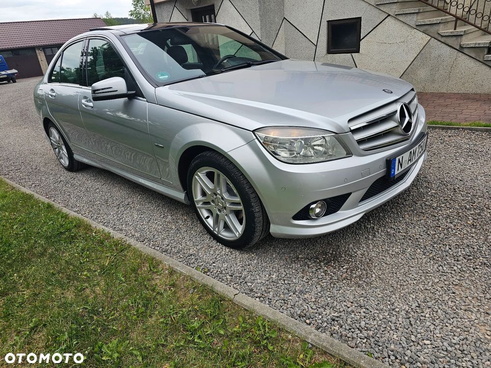 Mercedes-Benz Klasa C 180 Kompressor BlueEFFICIENCY Special Edition - 3