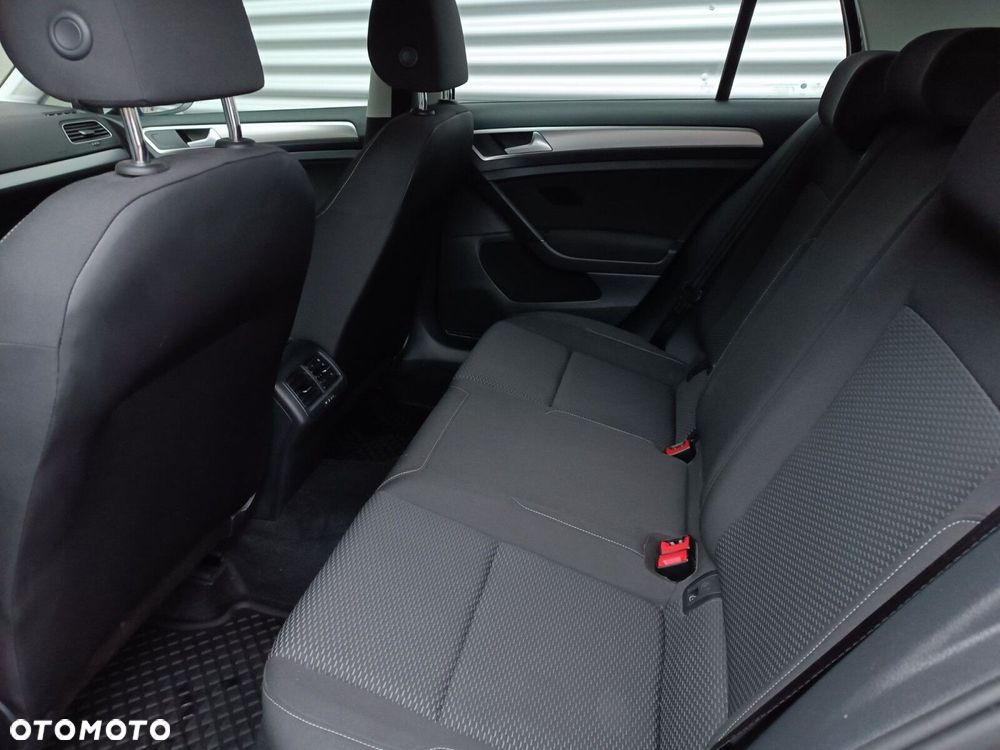Volkswagen Golf 1.5 TSI BMT Trendline - 31