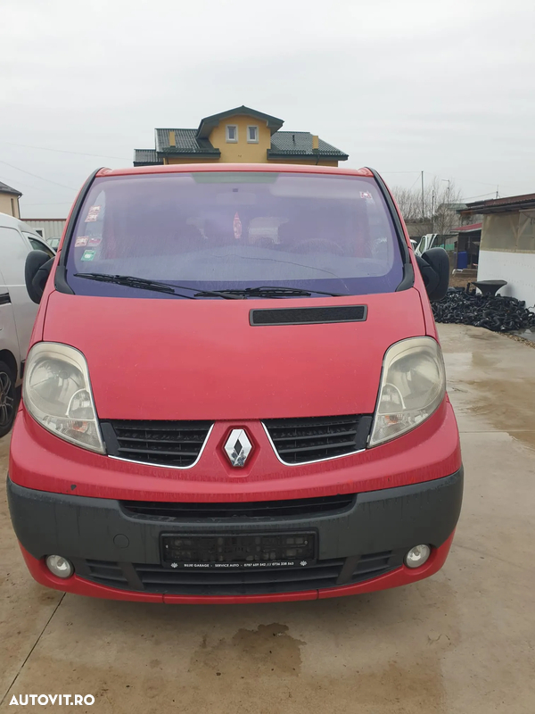 Dezmembrez renault trafic 2013 2.0 diesel