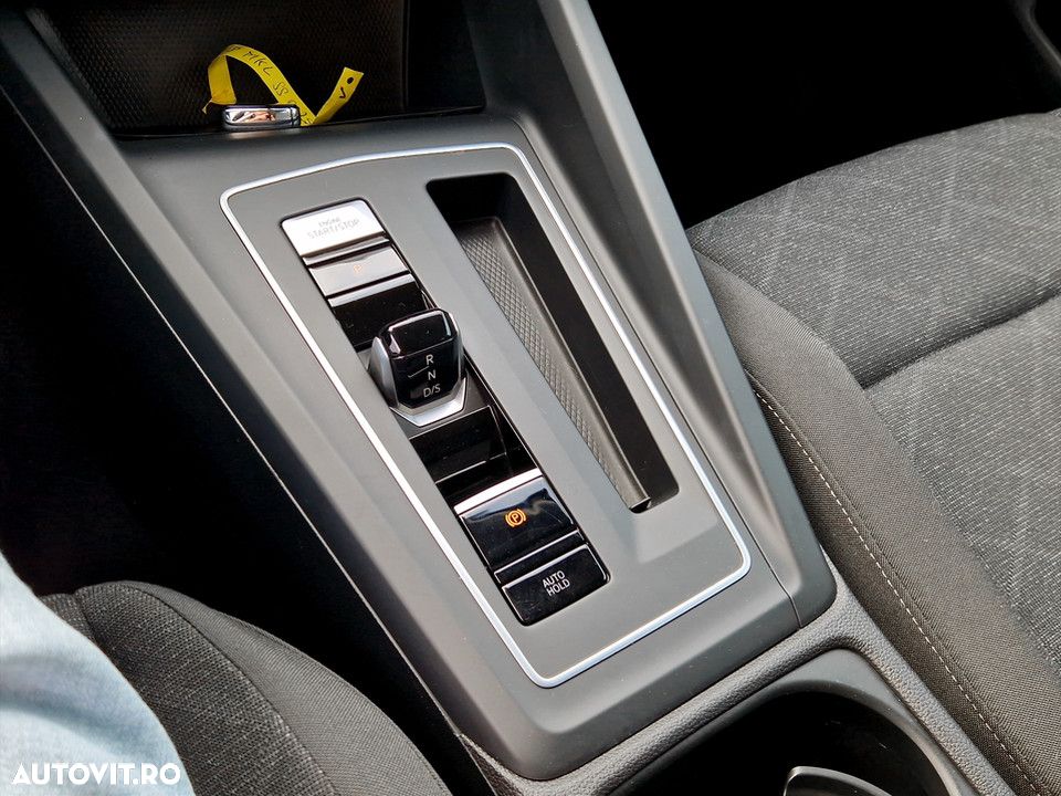Volkswagen Golf 1.5 eTSI ACT DSG MHEV Life - 15