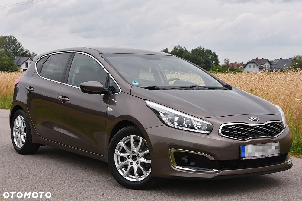 Kia Ceed 1.6 GDI L Business Line - 10