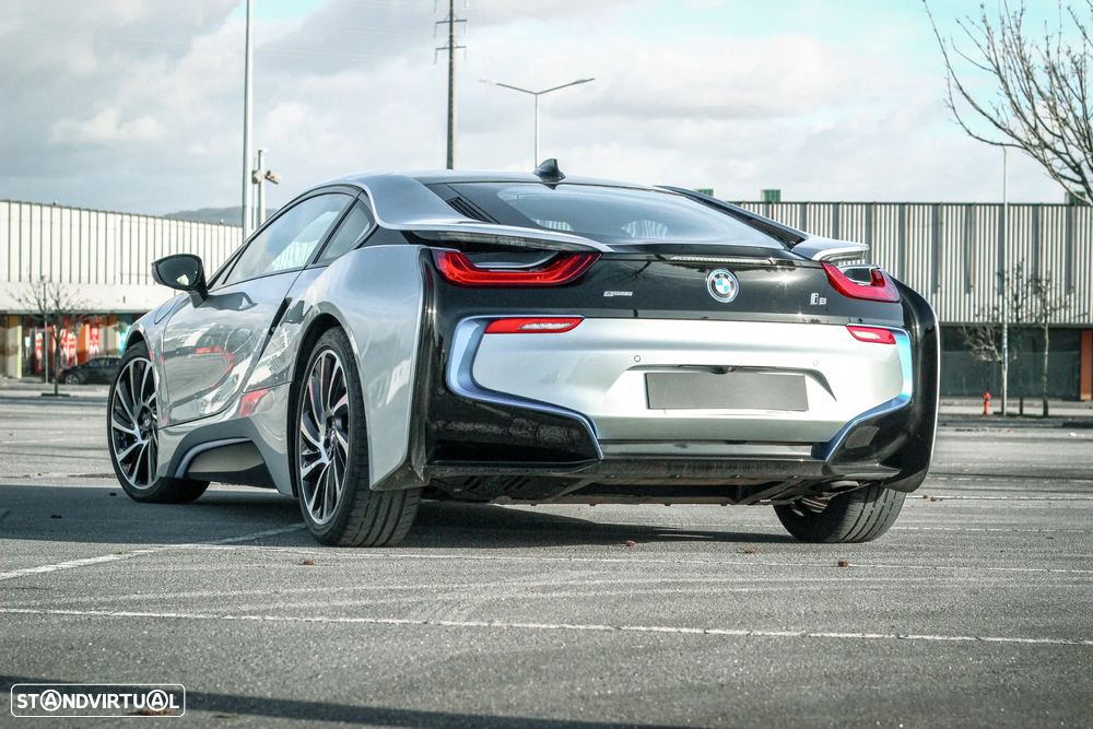 BMW i8 Standard - 12