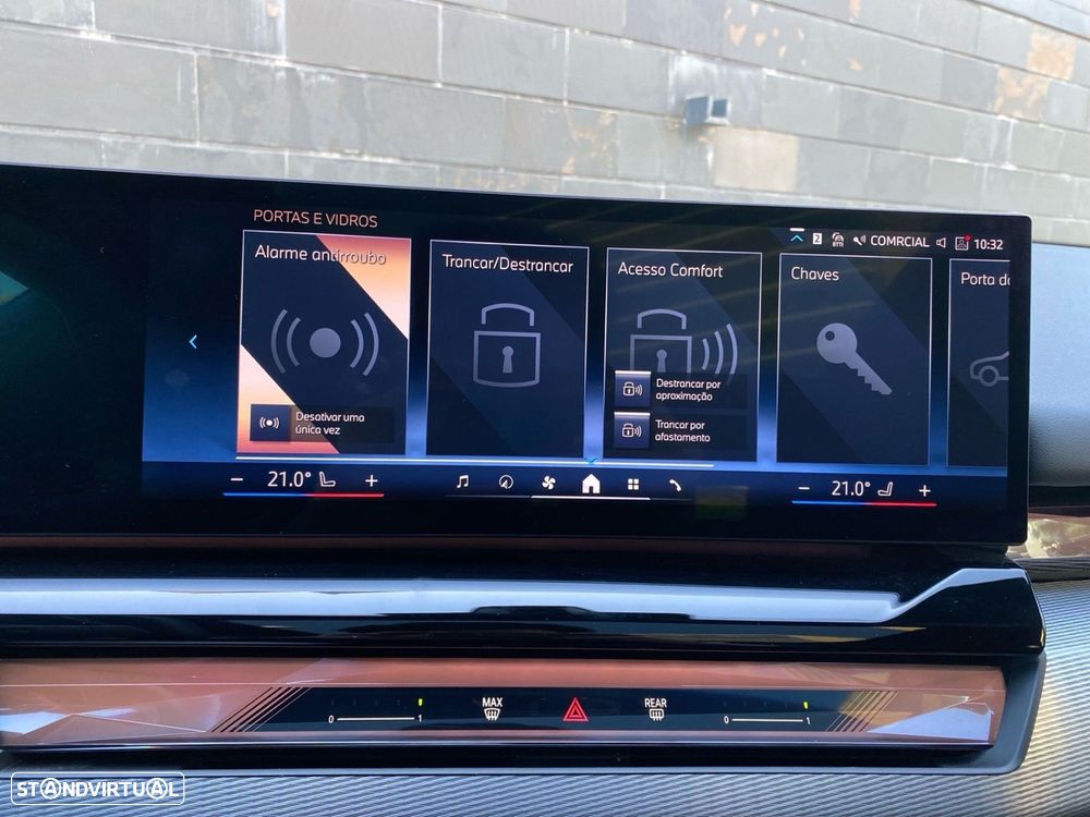 BMW 520 d Pack Desportivo M - 11