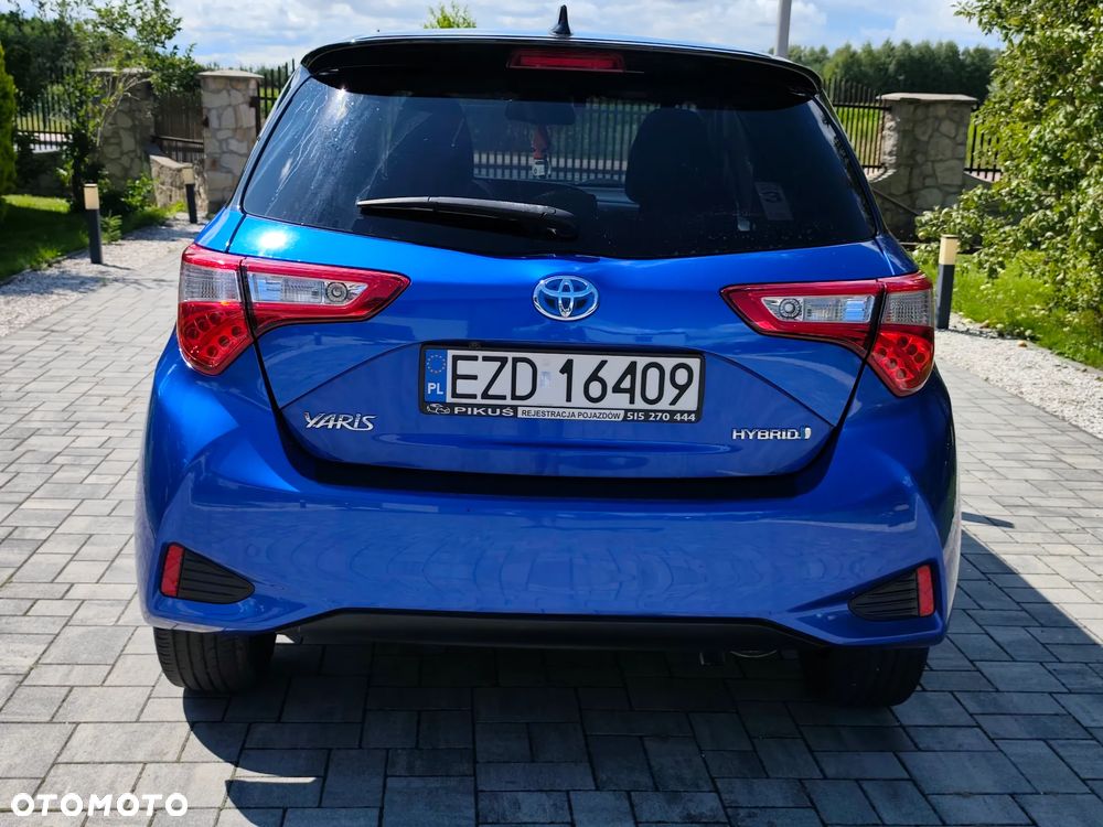 Toyota Yaris Hybrid 100 Premium EU6 - 16