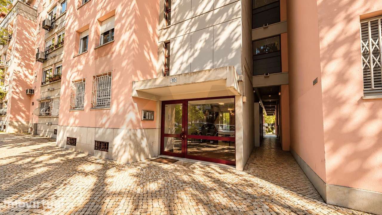 T3 Duplex nos últimos pisos em Telheiras – sensação de moradia, a 100 - Grande imagem: 3/29
