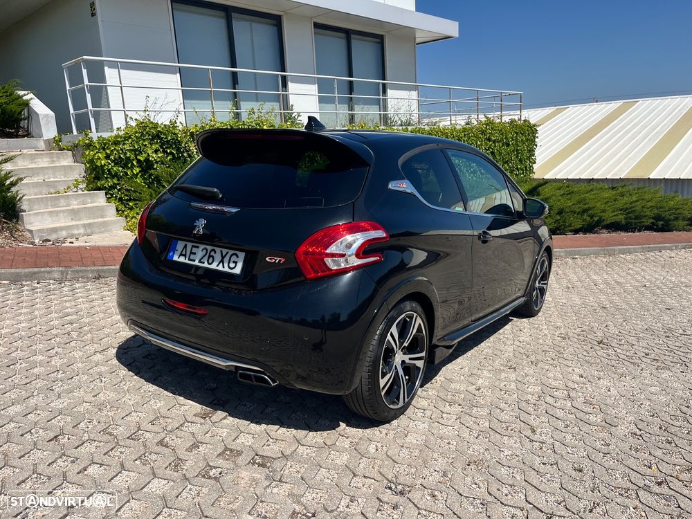 Peugeot 208 GTI 200 THP - 15
