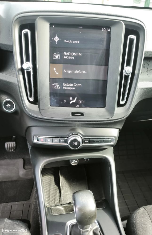 Volvo XC 40 1.5 T3 Tech Edition - 19