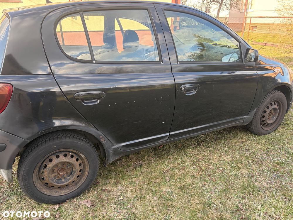 Toyota Yaris 1.4 D-4D Base - 6