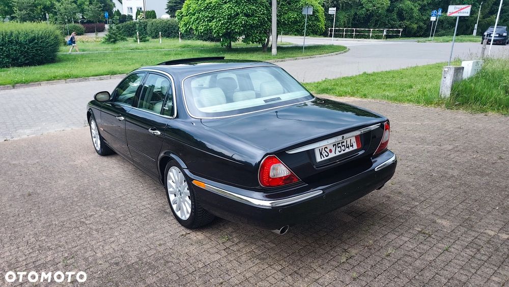 Jaguar XJ XJ6 3.0 Executive - 23