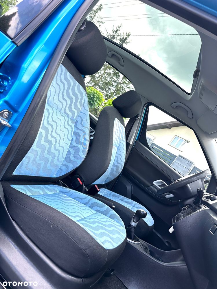 Skoda Roomster 1.4 16V Style PLUS EDITION - 21