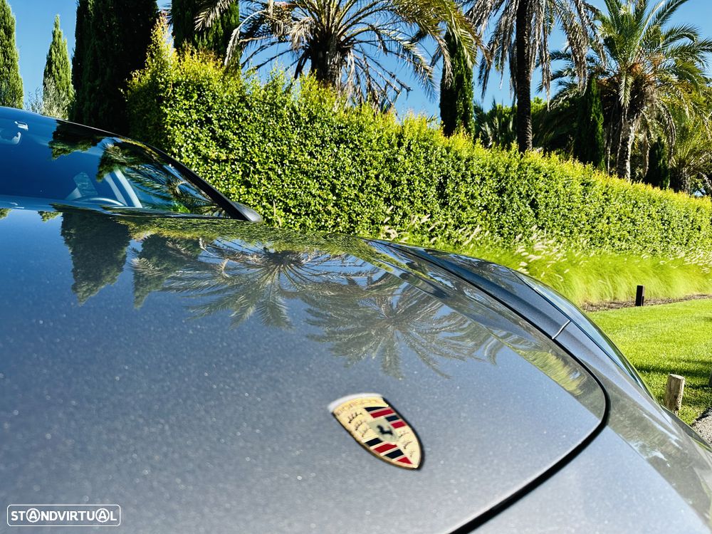 Porsche Panamera 4 Edition 10 Anos - 15