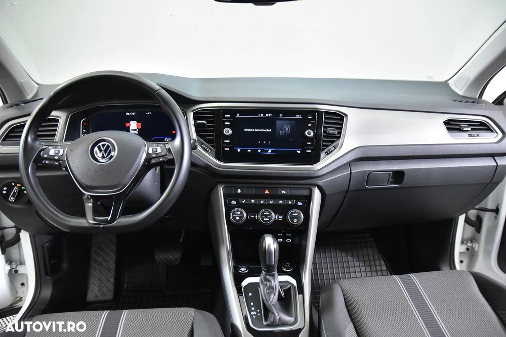 Volkswagen T-Roc - 9
