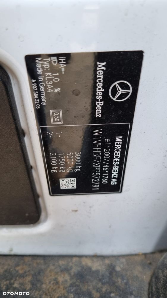 Mercedes-Benz Sprinter - 16