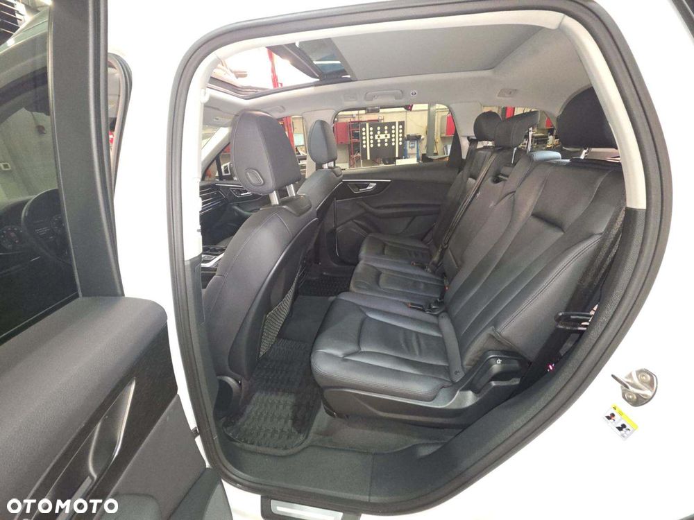 Audi Q7 ver-55-tfsi-quattro-tiptronic-s-line - 10