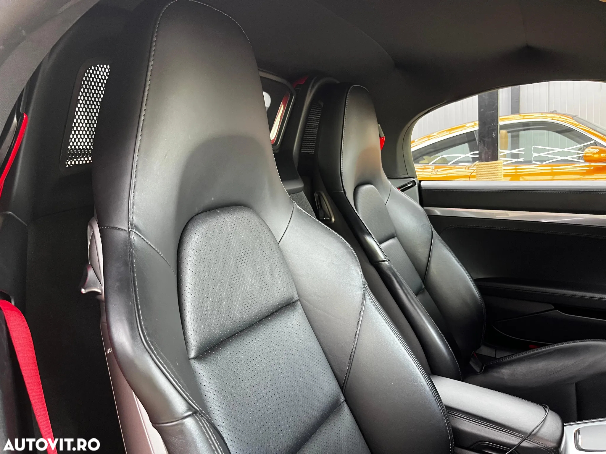 Porsche Boxster 718 PDK - 24