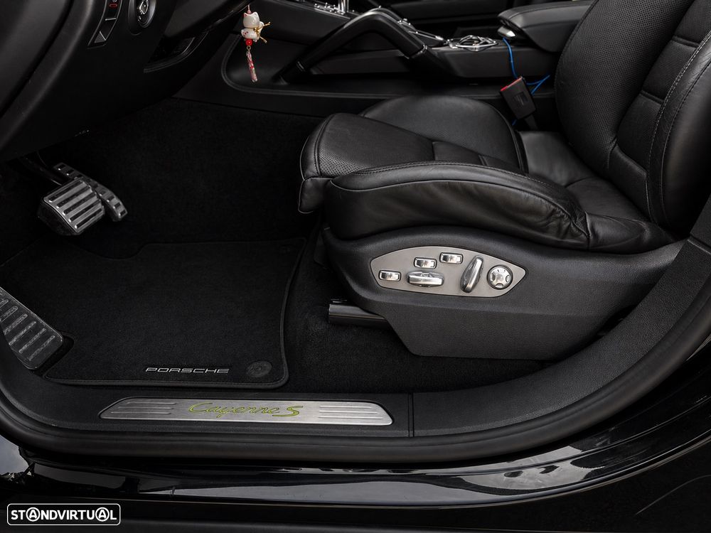 Porsche Cayenne S E-Hybrid Platinum Edition - 15