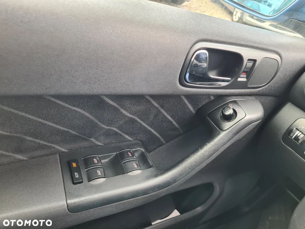 Audi A3 Sportback 1.8T Quattro Ambiente - 17